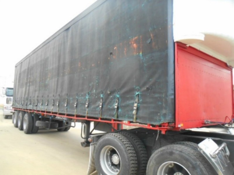 1989 Freighter Curtainsider Semi Trailer