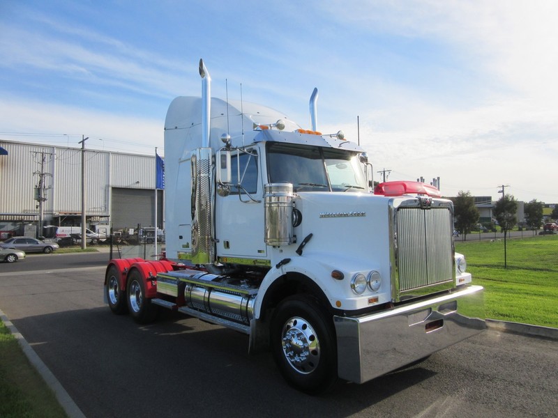 2012 WESTERN STAR 4864FX STRATOSPHERE 4864FX Truck