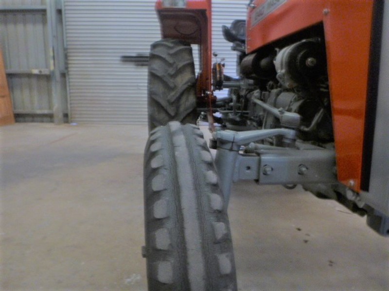 1970 MASSEY FERGUSON 240 2WD Tractor