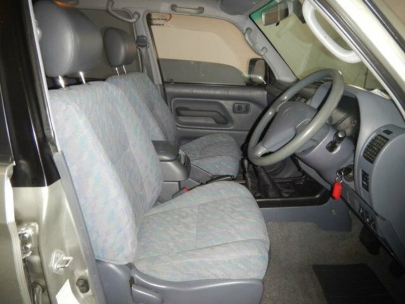 2000 TOYOTA LANDCRUISER PRADO RV (4x4) KZJ95R
