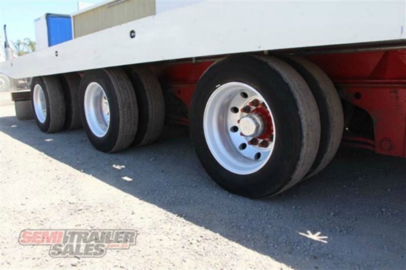2012 MOORE Semi 48FT Drop Deck Mega Tilt