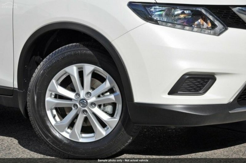 2015 NISSAN X-TRAIL ST (FWD) T32