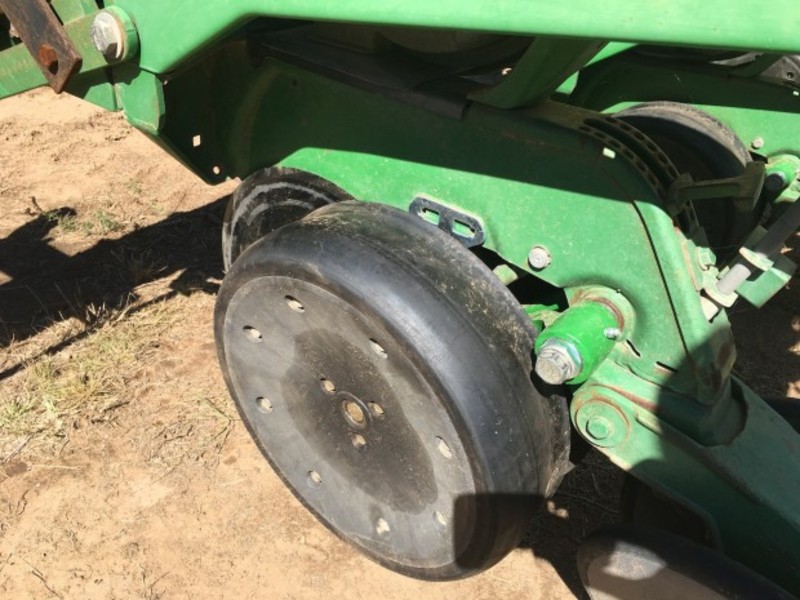 JOHN DEERE 1700 Planters
