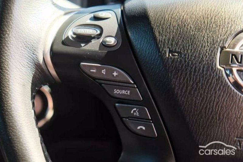 2015 NISSAN PATHFINDER ST (4x2) R52