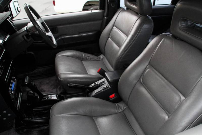 1993 NISSAN PATHFINDER Ti (4x4)