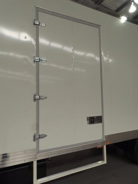 2016 HINO FD 1124-500 Series FD 1124-500 Series Truck