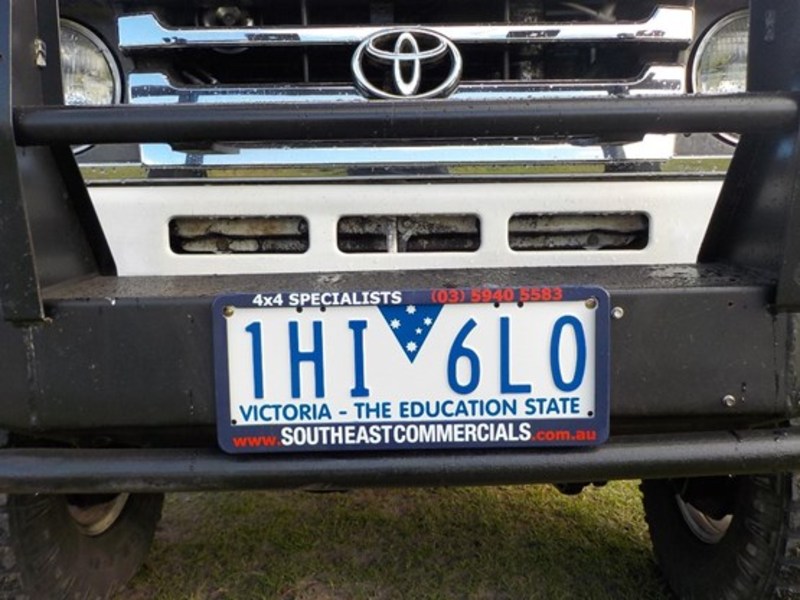 2005 TOYOTA LANDCRUISER RV HDJ79R