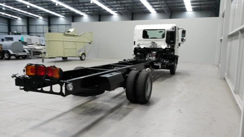 2015 HINO FD1124XL 500