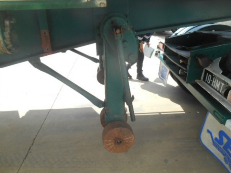 1983 Haulmark Flat top Semi Trailer