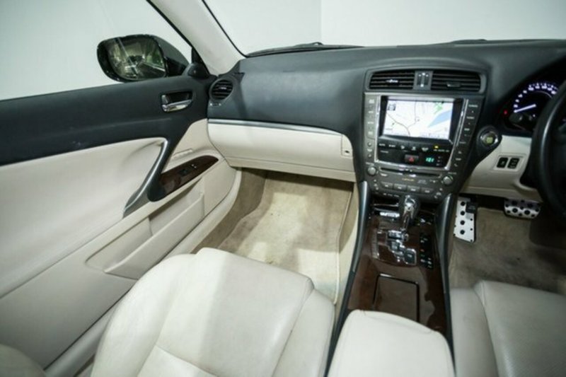2010 LEXUS IS250C SPORTS LUXURY GSE20R