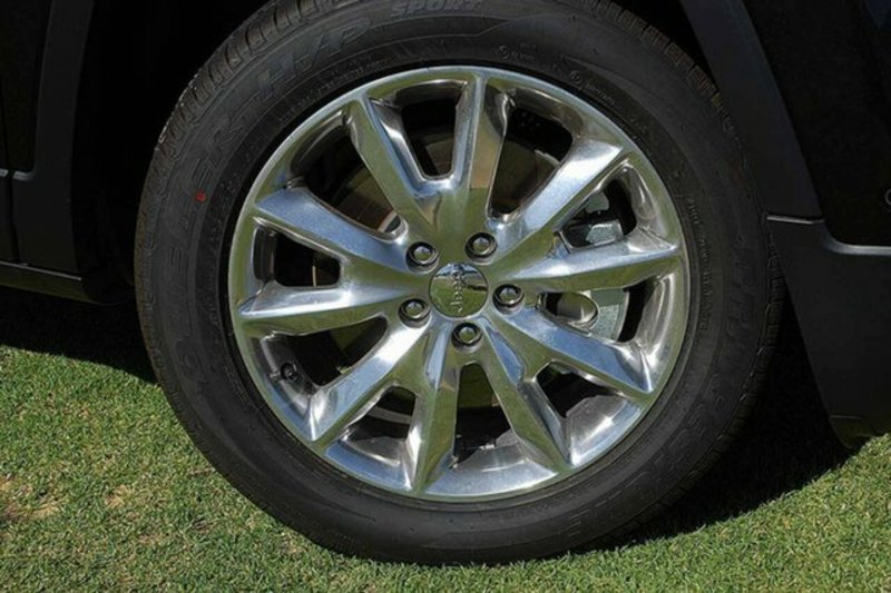 2015 JEEP CHEROKEE LIMITED (4x4) KL MY15