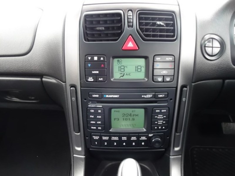 2004 HOLDEN ADVENTRA LX8 VY II