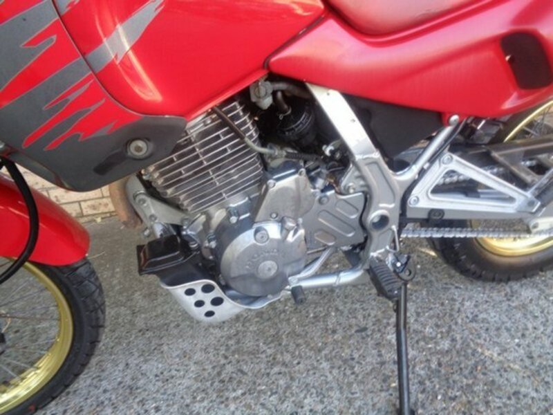 1995 HONDA 650CC NX650 (DOMINATOR)