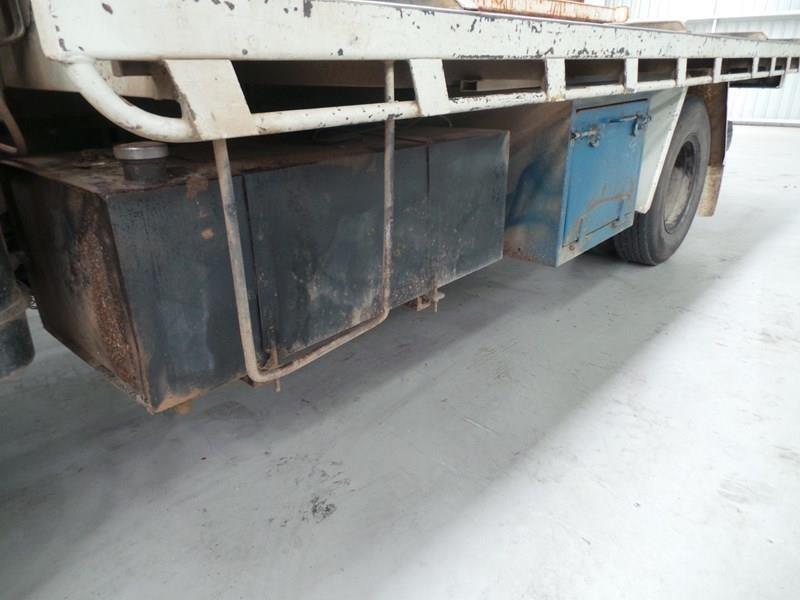 1985 FORD TRADER 0811