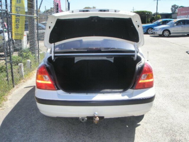 2001 HYUNDAI ELANTRA GLS XD