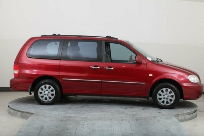 2005 KIA CARNIVAL LS KV11