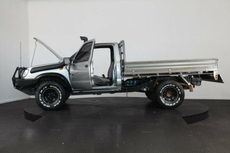 1999 NISSAN NAVARA DX (4x4) D22