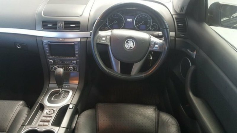 2010 HOLDEN CALAIS V VE MY10