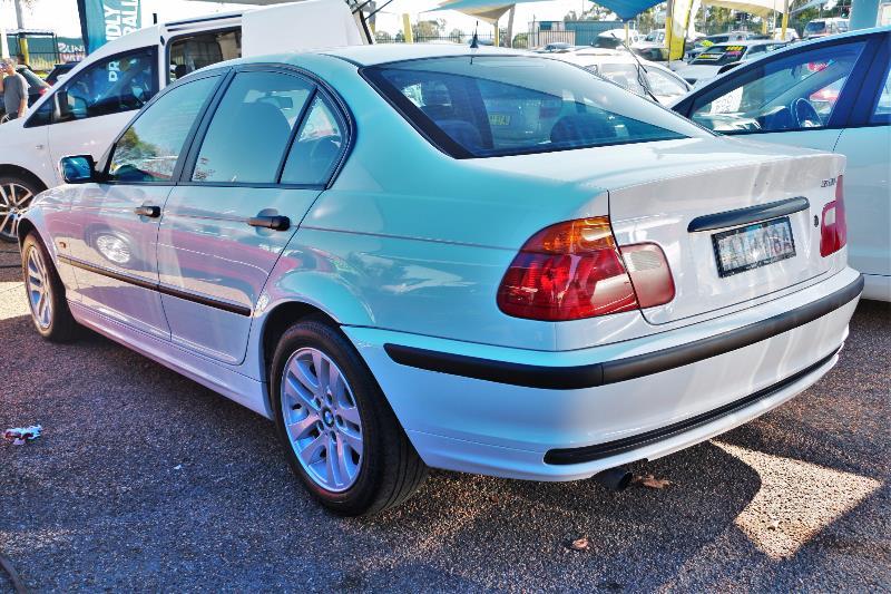 2000 BMW 318I E46