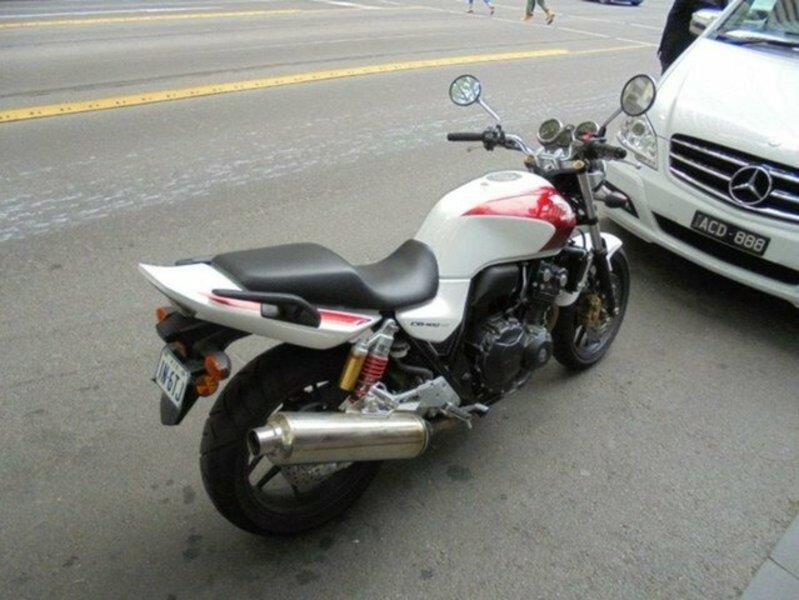2017 HONDA CB400