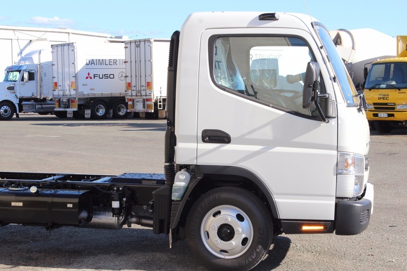 2017 FUSO Canter 515 Wide MWB AMT Canter 515 Wide Truck