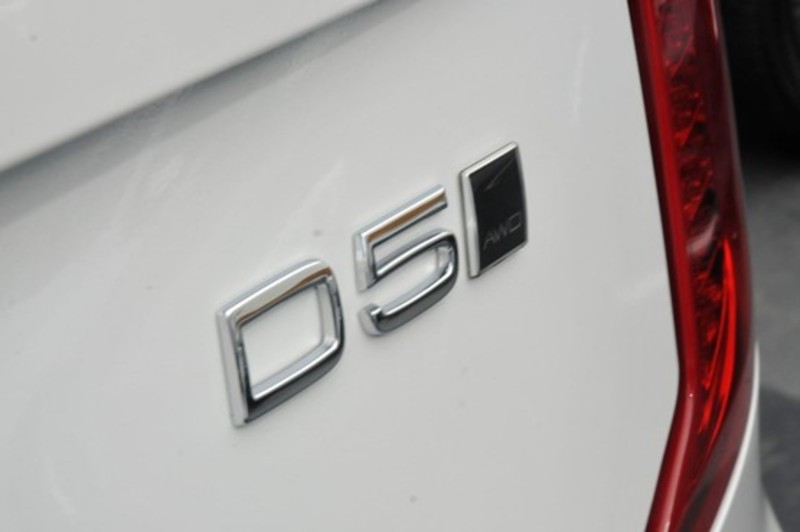2015 VOLVO XC90 D5 MOMENTUM L Series