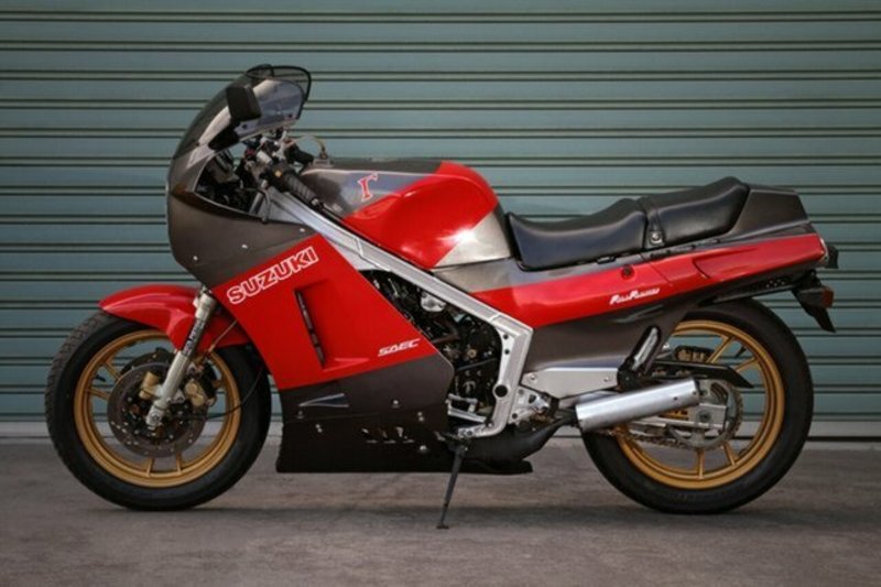 1986 SUZUKI RG400