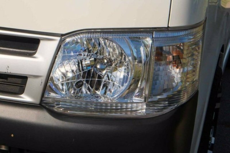 2013 TOYOTA HIACE LWB TRH201R MY12 UPGRADE