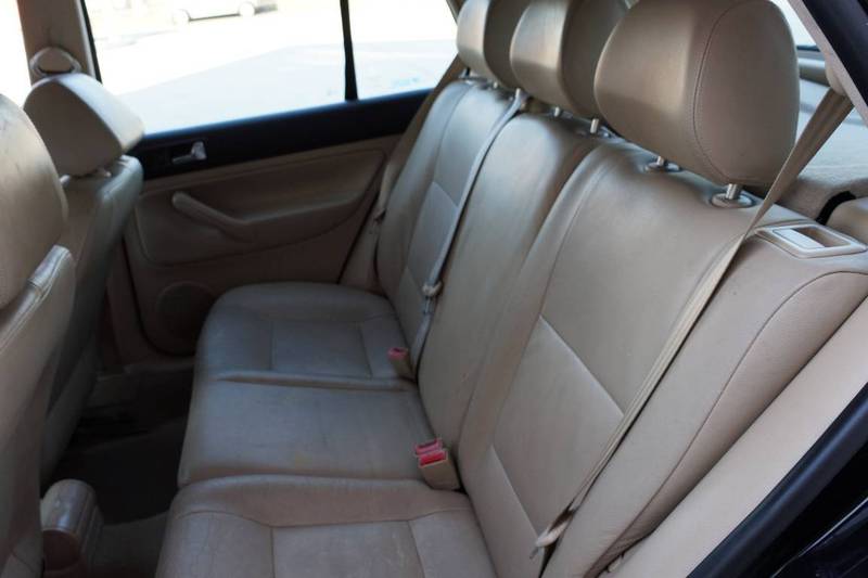 2002 VOLKSWAGEN GOLF GL