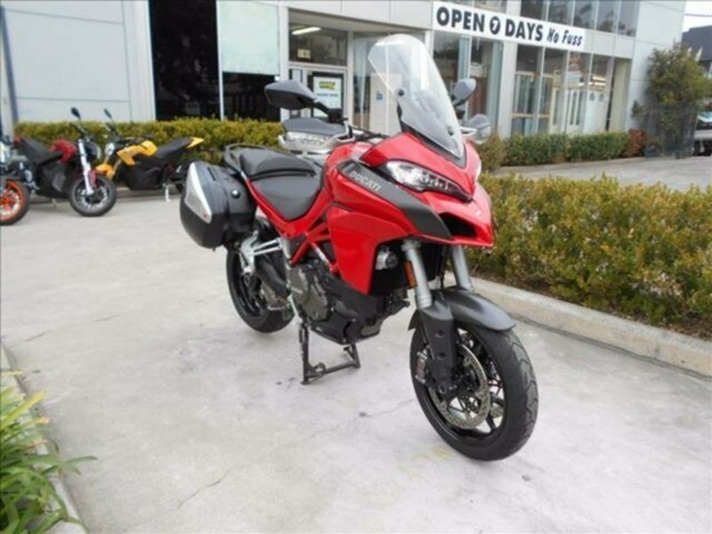 2015 DUCATI 1200CC MULTISTRADA S TOURING MY11