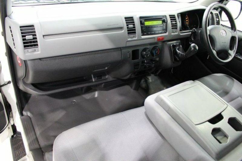2009 TOYOTA HIACE LWB TRH201R MY07 UPGRADE
