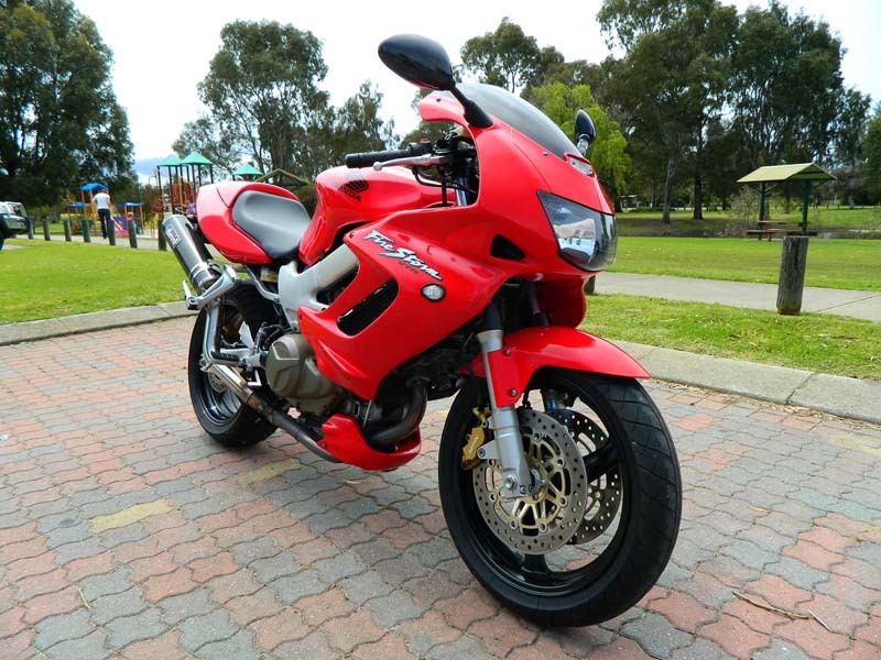 2003 HONDA 1000CC VTR1000F (FIRESTORM) 3