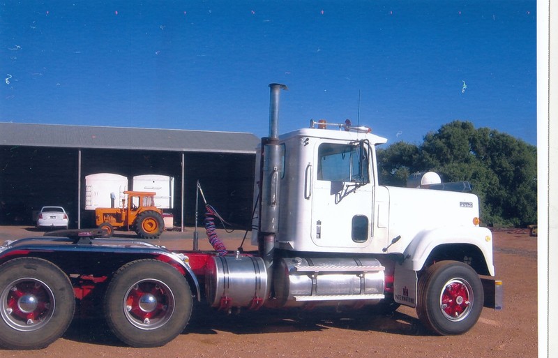 1980 INTERNATIONAL TRANSTAR 4300