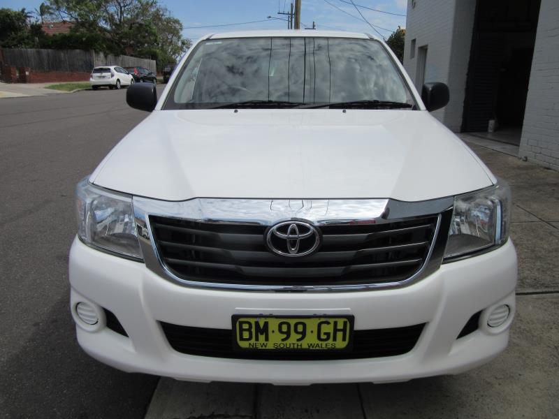 2011 TOYOTA HILUX SR GGN15R MY12