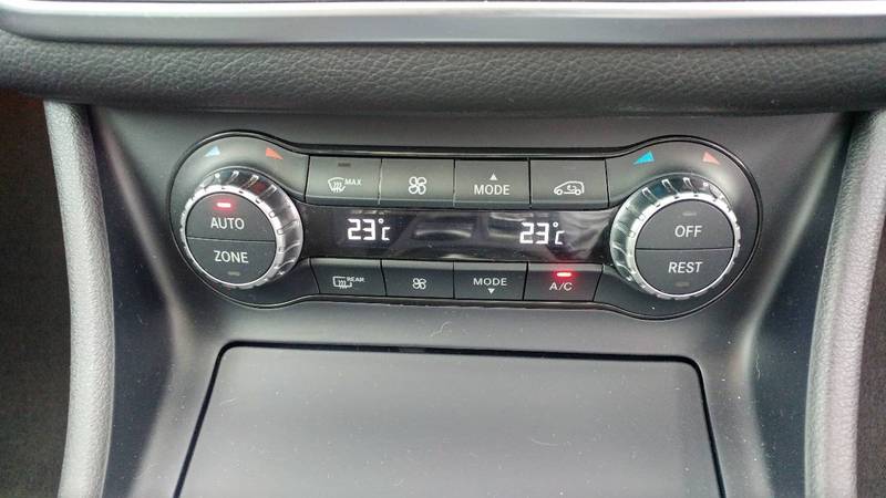 2015 MERCEDES-BENZ GLA 250 4MATIC X156 MY15