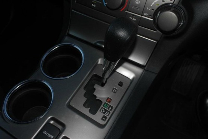 2010 TOYOTA KLUGER KX-R AWD GSU45R MY11