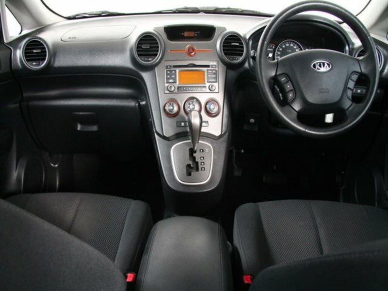 2009 KIA RONDO EX UN