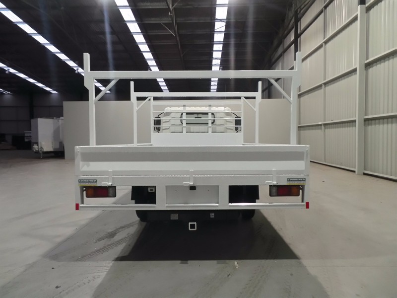 2016 HINO 616 - 300 Series 616 - 300 Series Truck