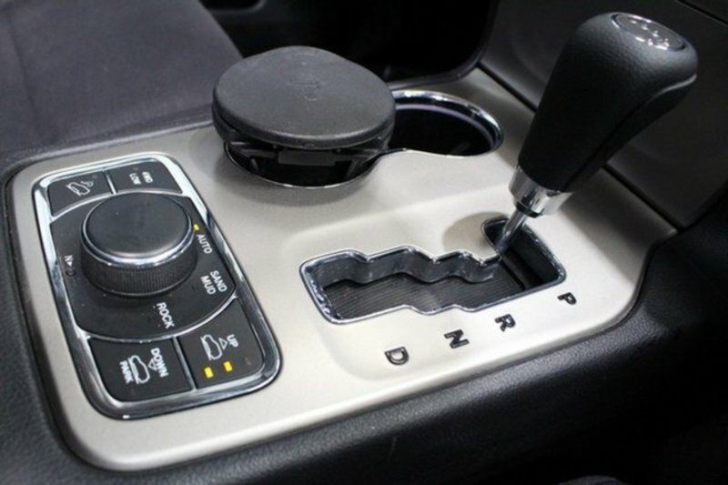2012 JEEP GRAND CHEROKEE LAREDO (4x4) WK