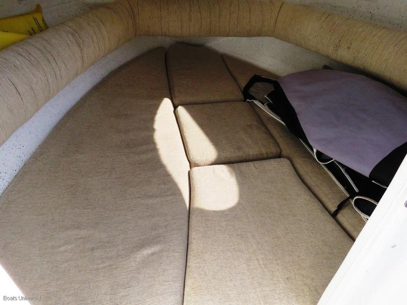 Haines Signature 632f WALK AROUND BIG VOLUME BOAT GREAT FISHING N FAMILY