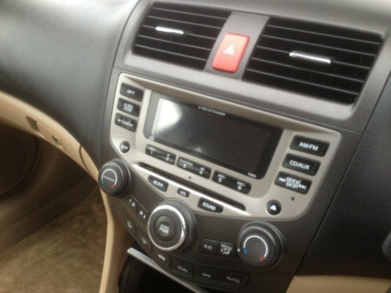 2004 HONDA ACCORD EURO