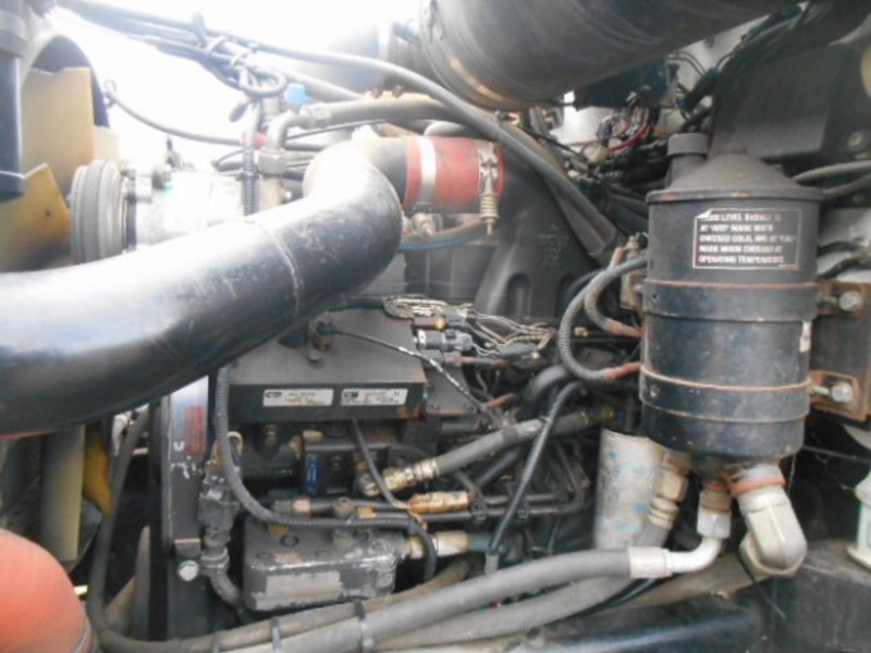 2005 MACK METRO-LINER METRO-LINER Truck
