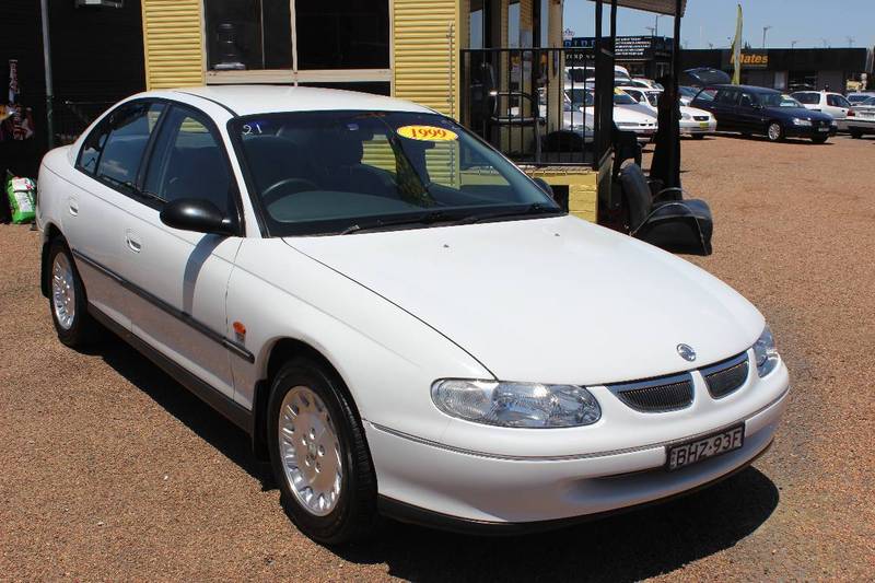 1999 HOLDEN COMMODORE EQUIPE VT