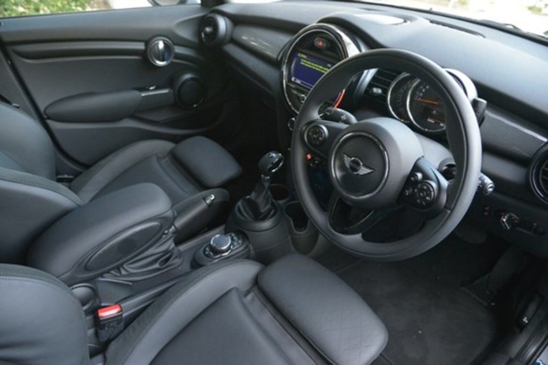 2015 MINI HATCH COOPER F55