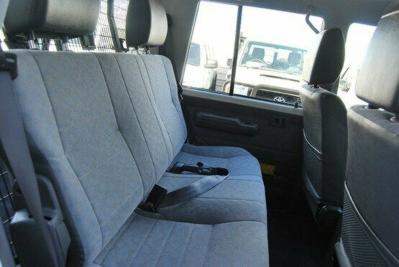 2009 TOYOTA LANDCRUISER GXL VDJ76R