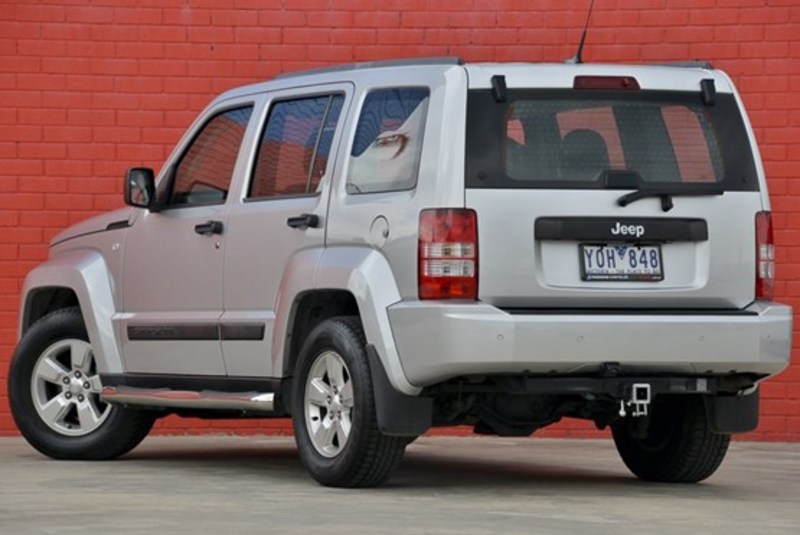 2010 JEEP CHEROKEE SPORT KK