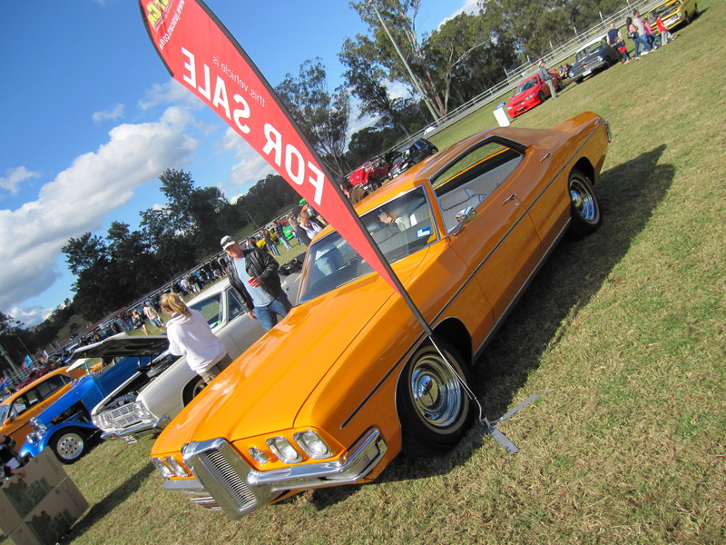 1970 PONTIAC PARISIENNE Coupe