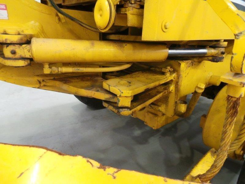 KOMATSU GD355A-1