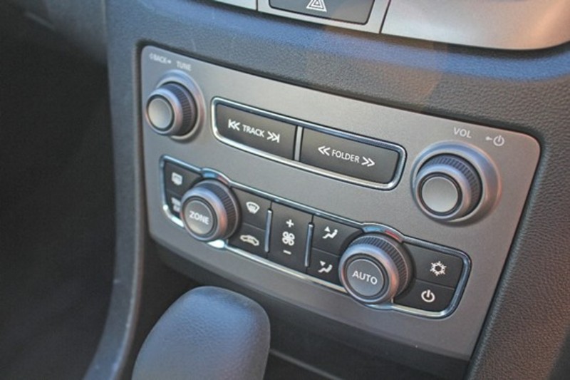 2011 HOLDEN COMMODORE OMEGA VE Series II
