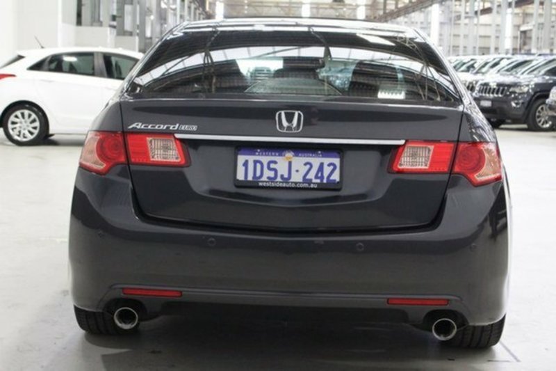 2011 HONDA ACCORD EURO LUXURY 10 MY12
